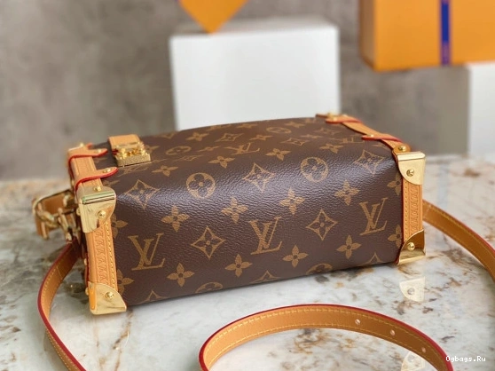 VUITTON MM LOUIS TRUNK SIDE 0129